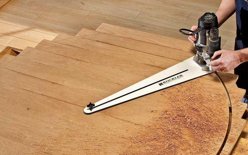 best tool for cutting circles in wood